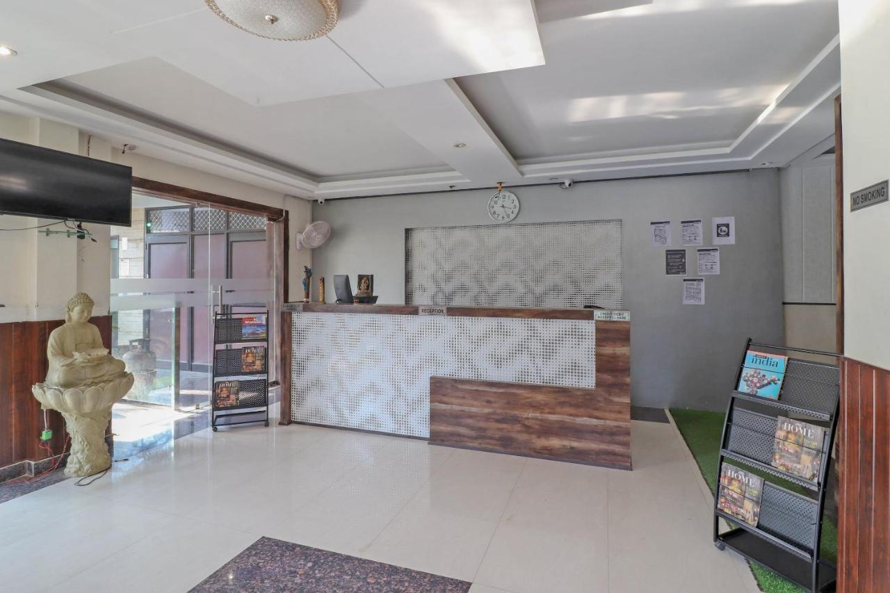 Capital O 76444 Hotel Hill-Top Inn Narendra Nagar ภายนอก รูปภาพ
